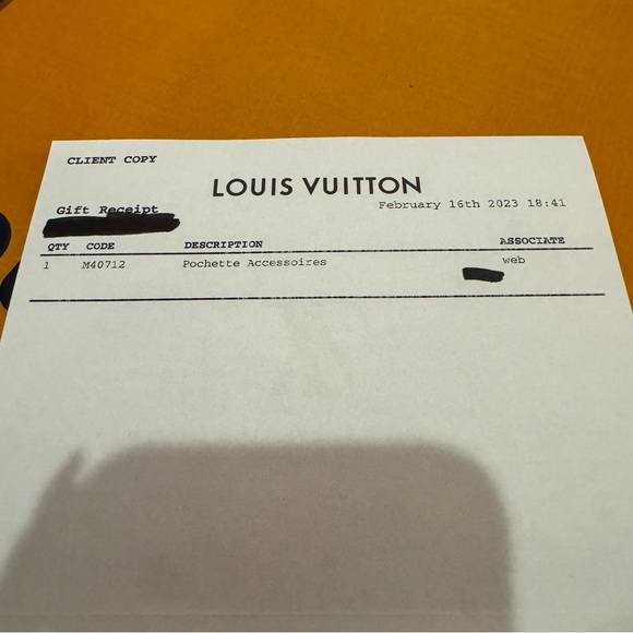 DISCONTINUED 2023 LOUIS VUITTON POCHETTE ACCESSOIRES IN MONOGRAM - Picture 2 of 12